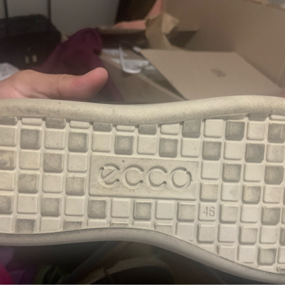 Ecco casual sneaker. Brown. Size 12M.